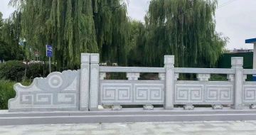 日照 芝麻灰桥栏杆、河道栏杆安装效果