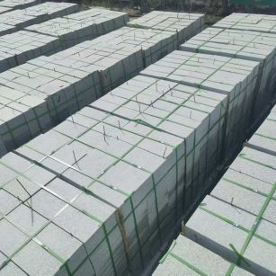 日照 芝麻白1.8公分火烧300*600地铺，清仓大甩卖