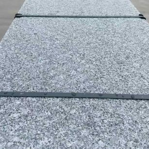 日照 芝麻黑火烧面毛板，条板，半成品