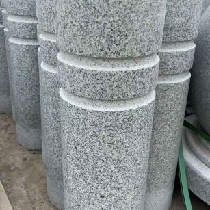 日照 芝麻白花岗岩挡车柱、隔离柱多少钱