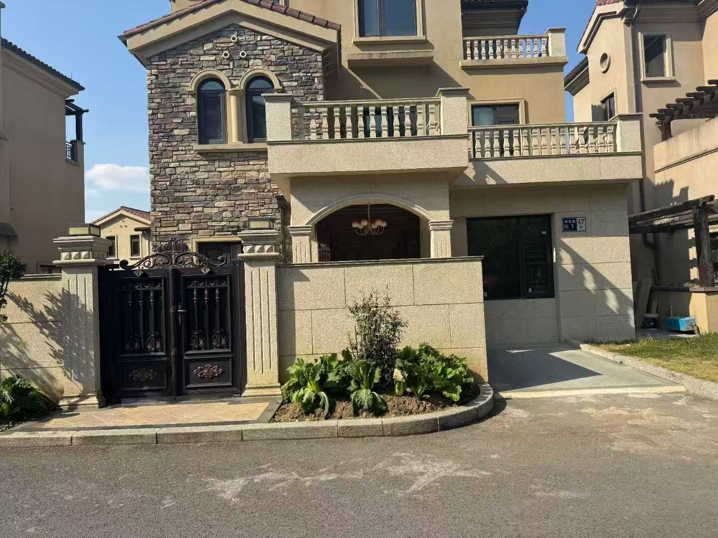 日照黄金麻别墅干挂效果展示