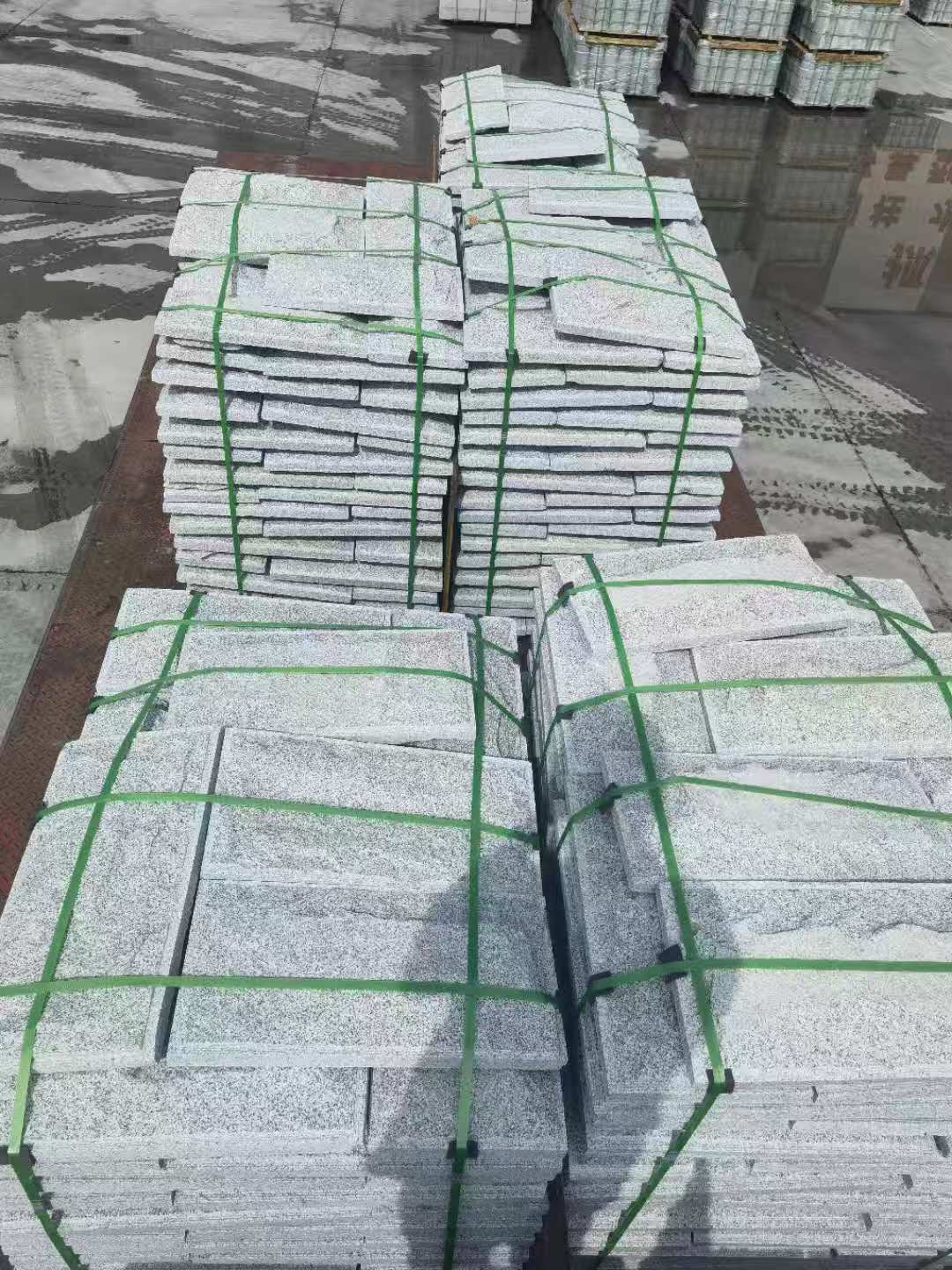 日照 芝麻白蘑菇石装车出货