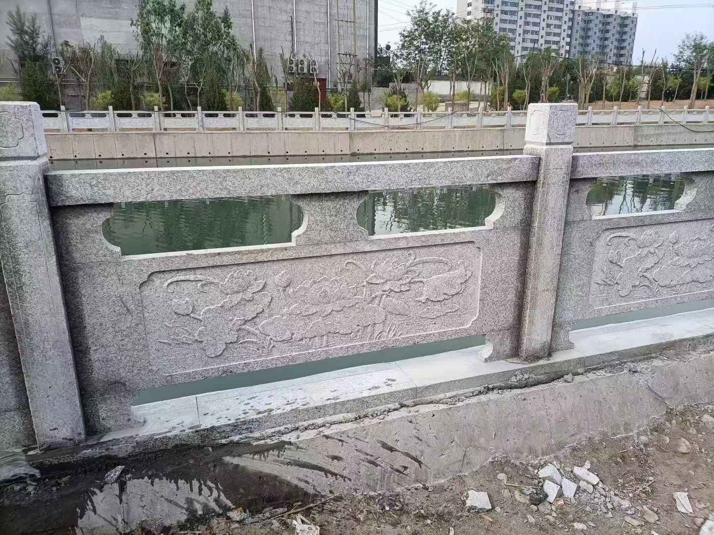 日照 芙蓉白大花桥梁、河道，石材栏杆、围栏、护栏