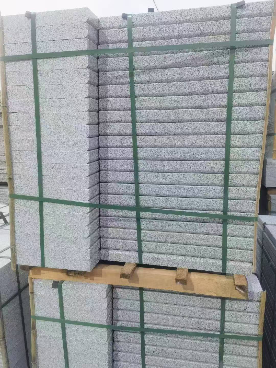 日照 5公分芝麻白，倒斜角，室外楼梯踏步