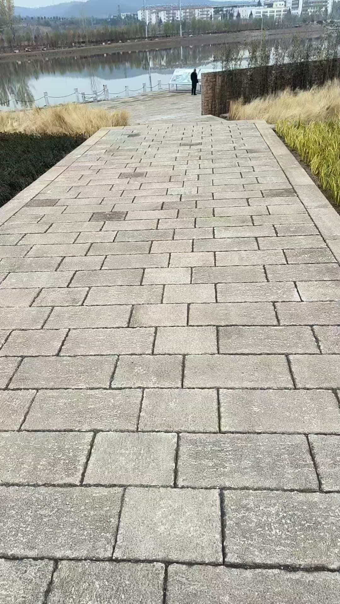 日照仿古石铺装效果