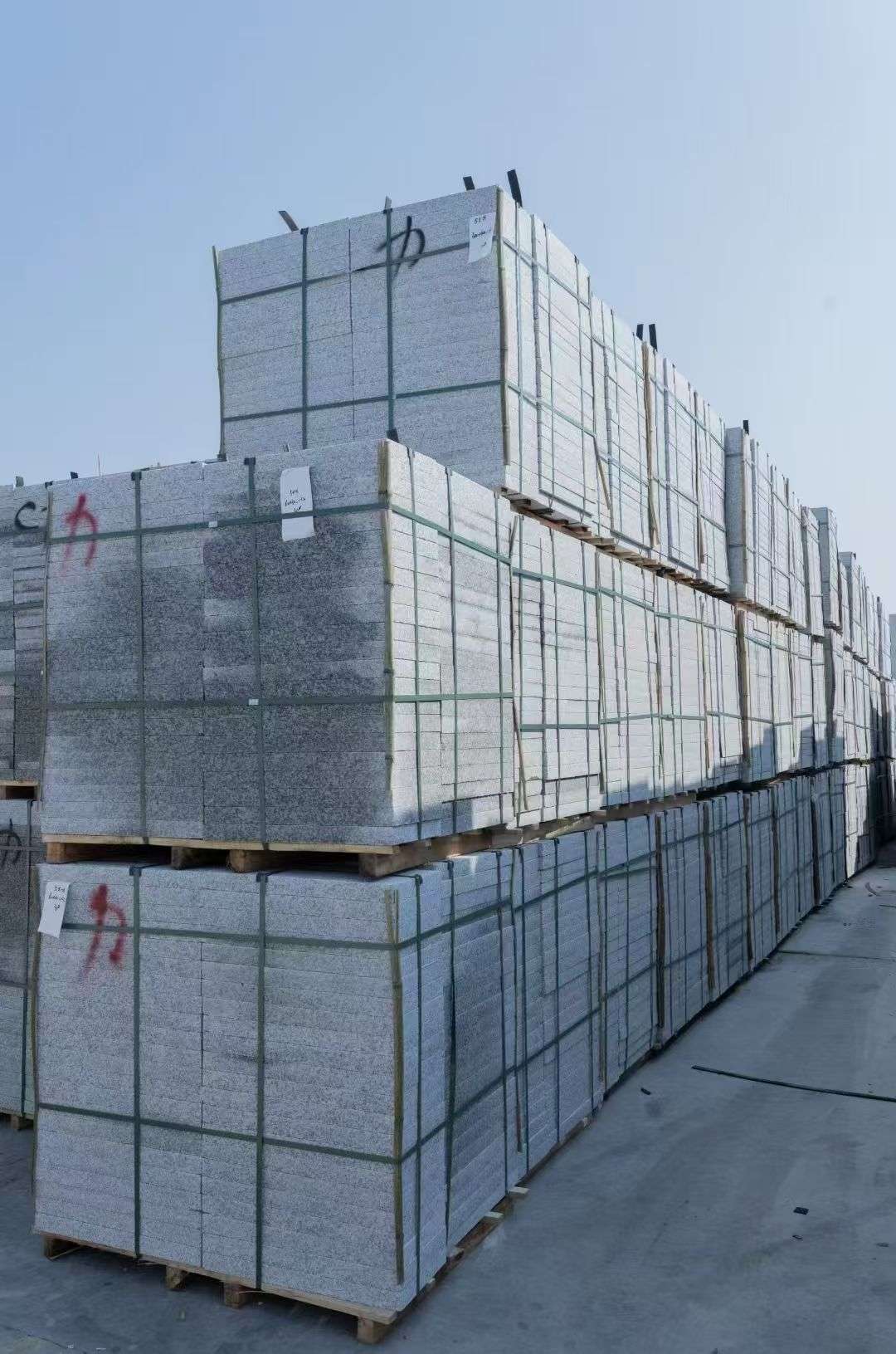 日照 芙蓉白、大花白、小白花荔枝面成品地铺石