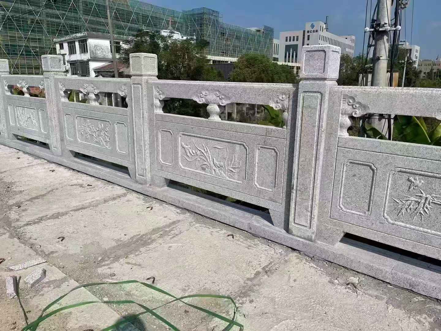 日照 芝麻白栏杆