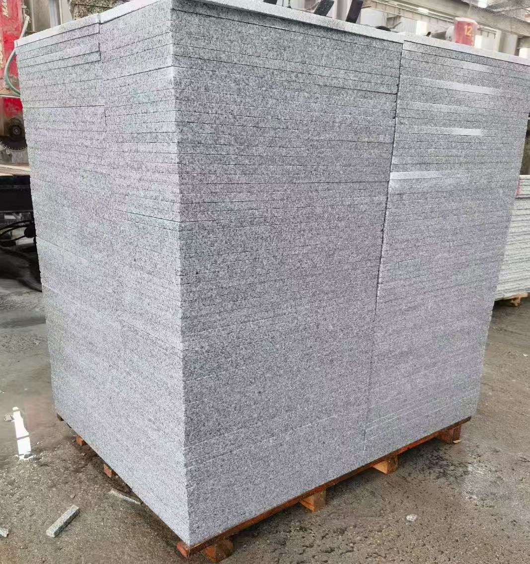 日照 火烧面地铺石，街道广场园林市政工程板，1.8~5.0厚均有现货